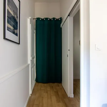 Апартаменты Bords De Loire - Rdc - Au Pied Du Chateau *